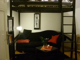 BERLIN own central city APARTMENT for 2!