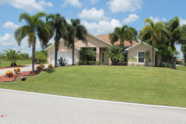 Bed and Breakfast in Cape Coral 2