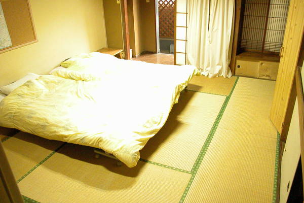 Bed and Breakfast in Tokyo 2