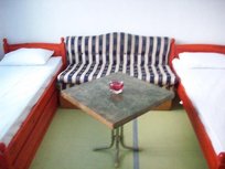 ЕДИНИЧНИ самостоятелни стаи  от 10 до 17лв