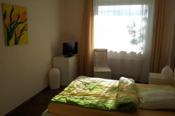 Bed and Breakfast in Adendorf 1