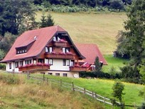 Ferienwohnung rechts 1.Stock Martina Frey