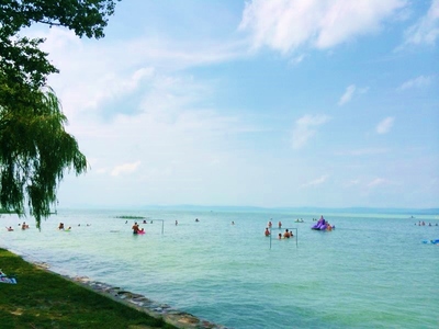 Buchen Sie günstige günstiges Ferienhaus in Balatonszárszó