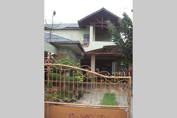 Bed and Breakfast in Medan 1