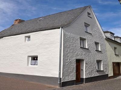 Buchen Sie günstige Ferienheim in Bruttig-Fankel