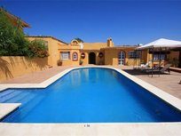 Finca Siesta, Villa komplett mit Pool