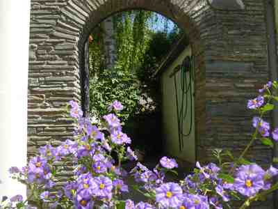 Buchen Sie günstige Wohnung in Ettendorf