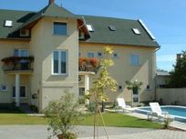 FO-151: Strandnähes Ferienhaus für 6 Pers.mit POOL