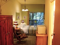 77SLL - Economical - Convenient - Kitchenette