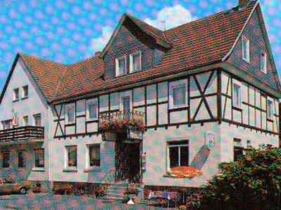 Buchen Sie günstige Haus in Gladenbach