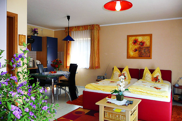 Bed and Breakfast in Jena 3