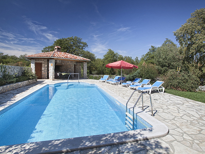 Buchen Sie günstige Ferienhaus in Krsan