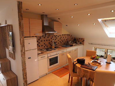 Buchen Sie günstige Ferienhaus in Kukljica