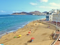 Sea views beach central