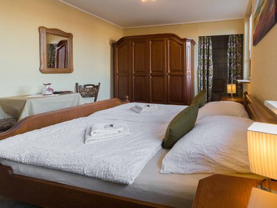 Buchen Sie günstige Gästehaus in Leichlingen