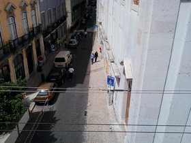 Charming Alfama Studio with Balcony