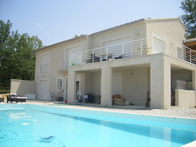 Buchen Sie günstige Ferienwohnung in Mirabel-Aux-Baronnies