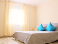 Neue 2-Zi Wohnung in zentraler Lage