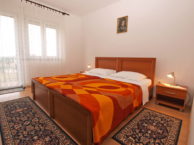 Buchen Sie günstige Wohnung in Poreč