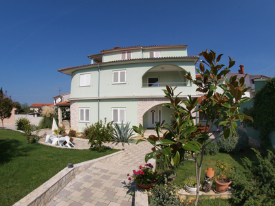 Buchen Sie günstige Urlaubsdomizil in Pula