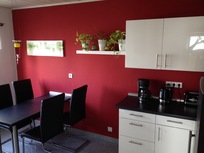 Helle 2- Zi-Whg m. sonnigem Balkon