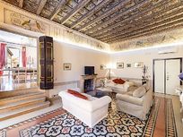 Unique and bright wifi apartment