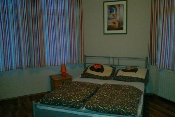 Bed and Breakfast in Sennfeld 2