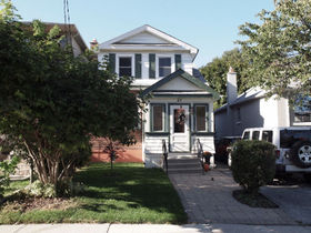 Cozy Cottage in the City