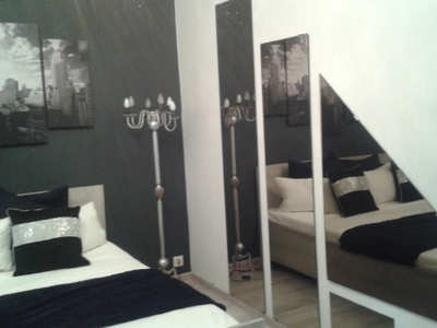 Buchen Sie günstige möbliertes Zimmer in trazegnies