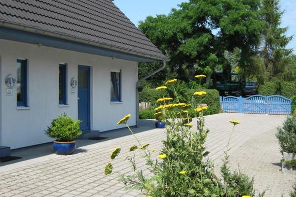 Unterkunft OstseeFerienhaus Ferienwohnung in Wieck am