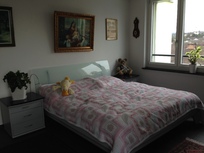 Top modernes Zimmer mit eigenem Badezimmer